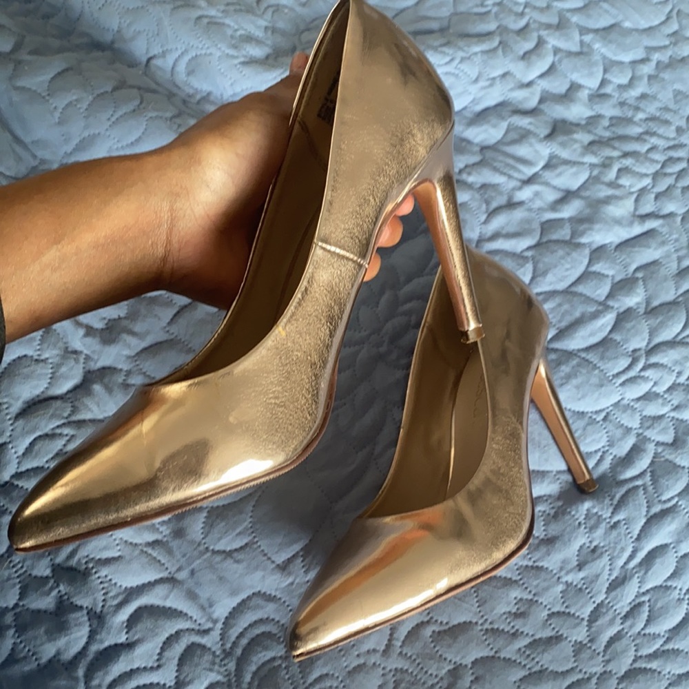 Francesca’s Gold Heels - Picture 5 of 5